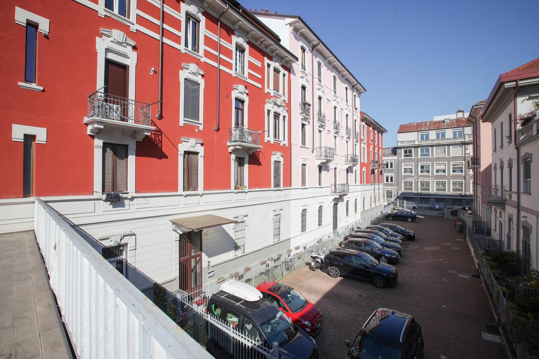 Beautiful Loft Near Navigli Mailand